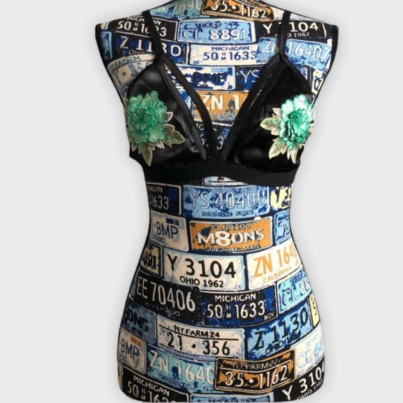 Strappy Embroidered Flower V Plunge Bra - Picture 8 of 8